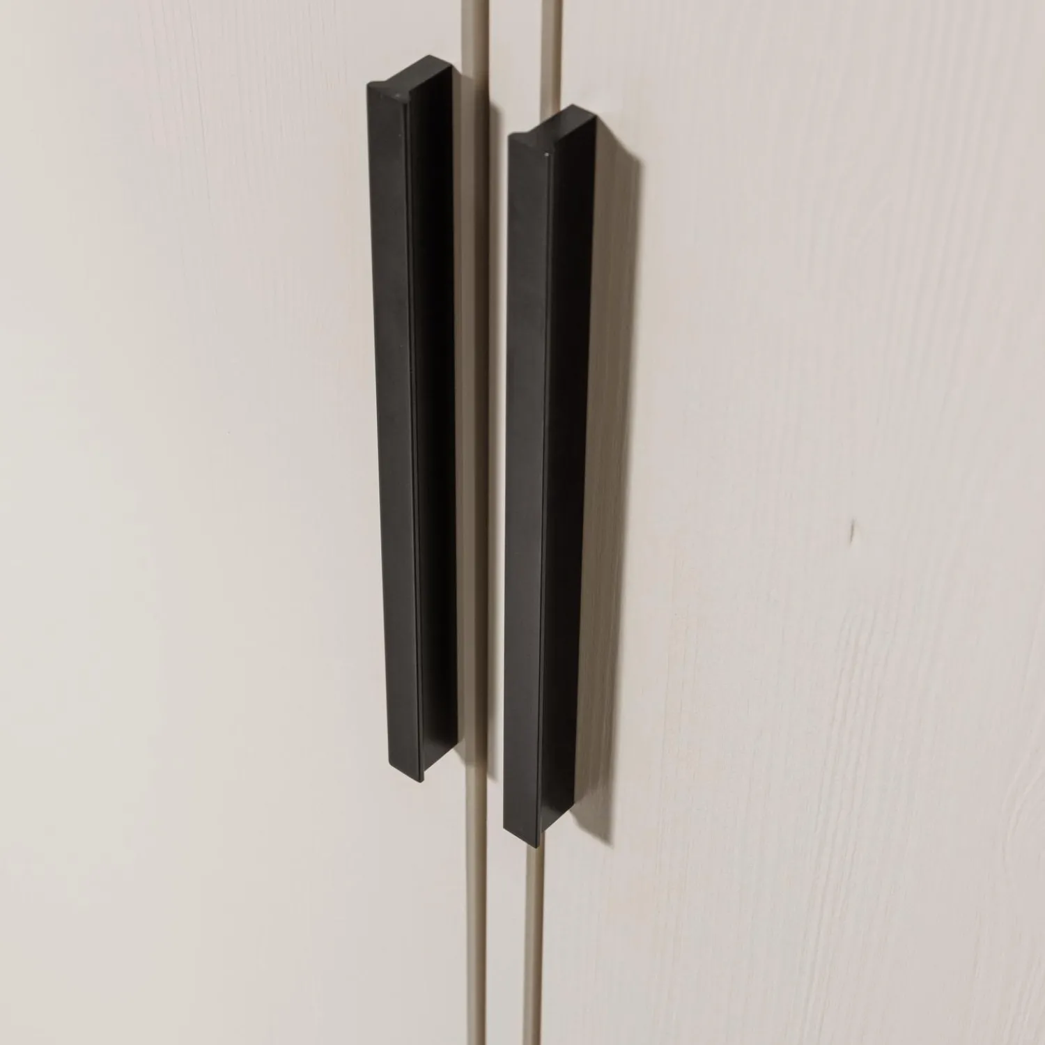 Best WOOOD Adam 2-deurs kast grenen Dust