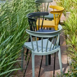 Sale WOOOD Bliss tuinstoel met spijlen kunststof groen Army