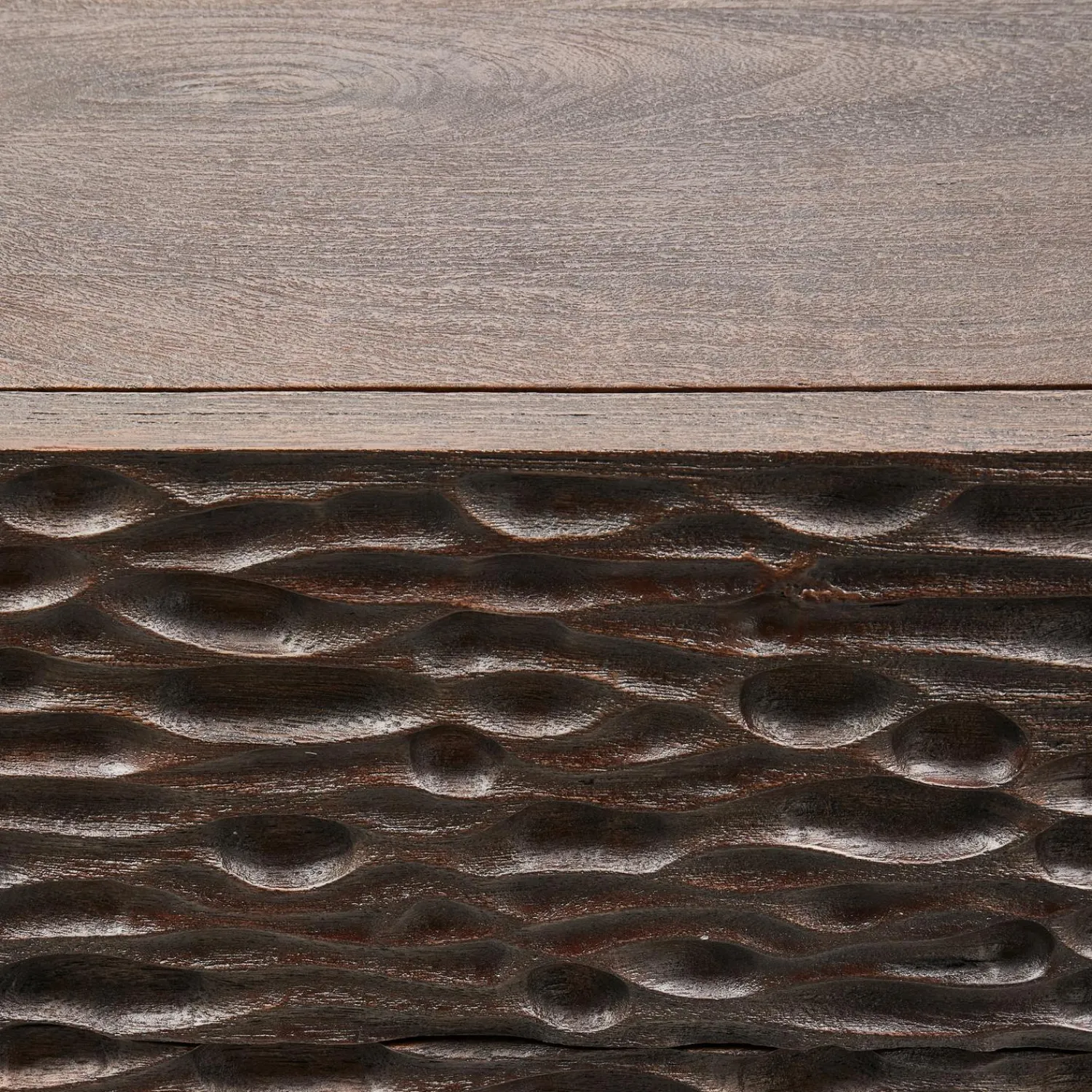 Sale WOOOD Crumble Carved nachtkastje met lades mango hout walnoot