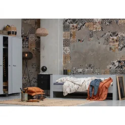 Online WOOOD Dennis 3-deurs kast grenen geborsteld Betongrijs