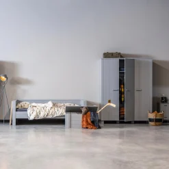 Best WOOOD Dennis kast met laden grenen Betongrijs