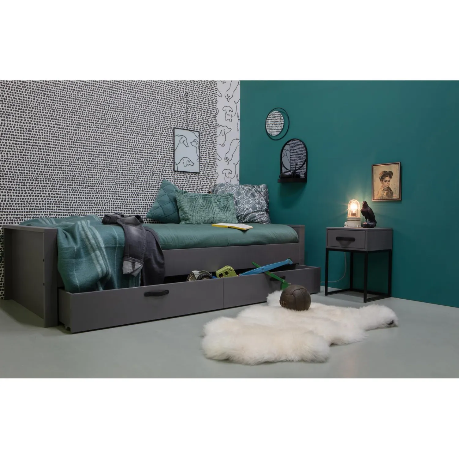 New WOOOD Morris nachtkast grenen leem