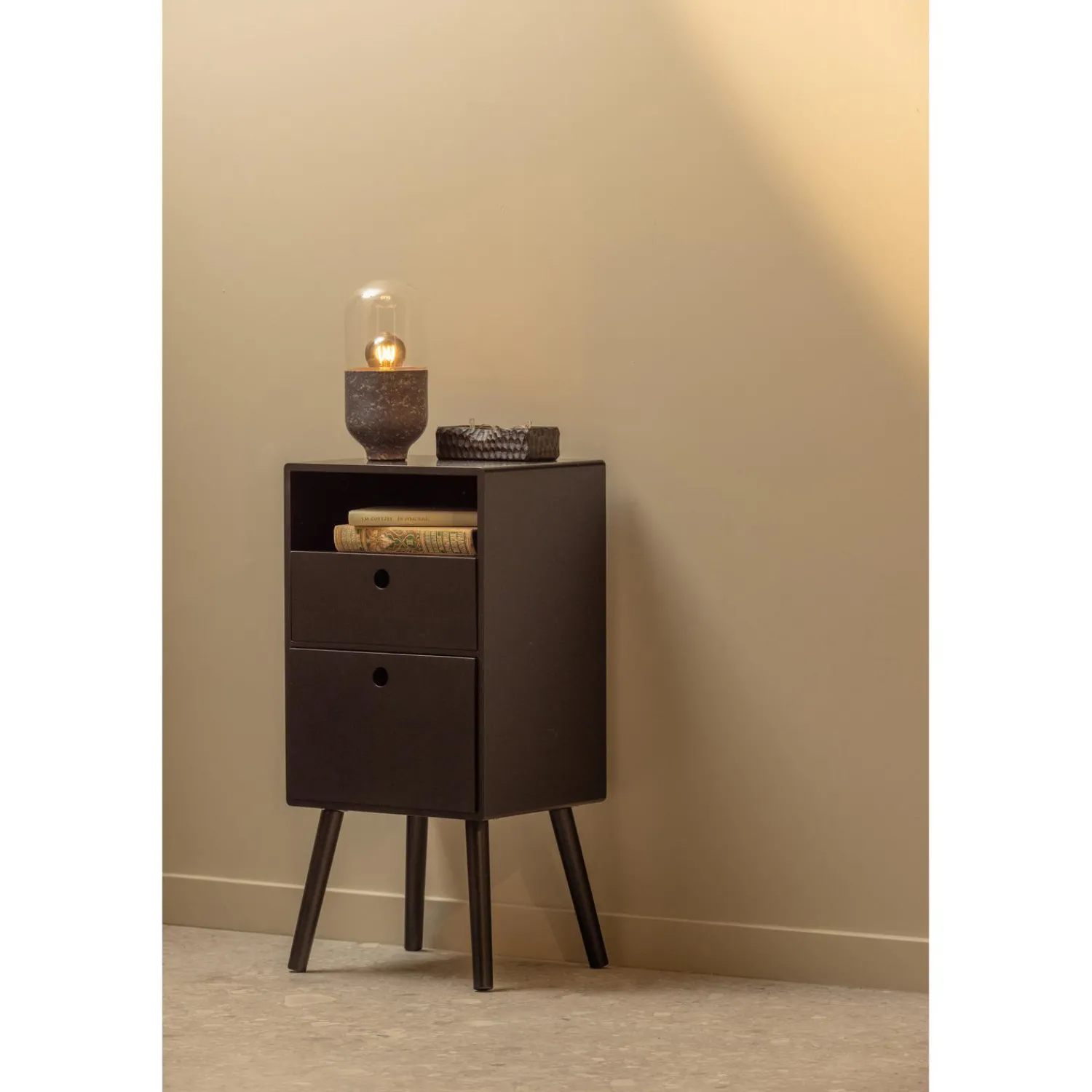 Sale WOOOD Ozzy nachtkastje hoog hout zwart