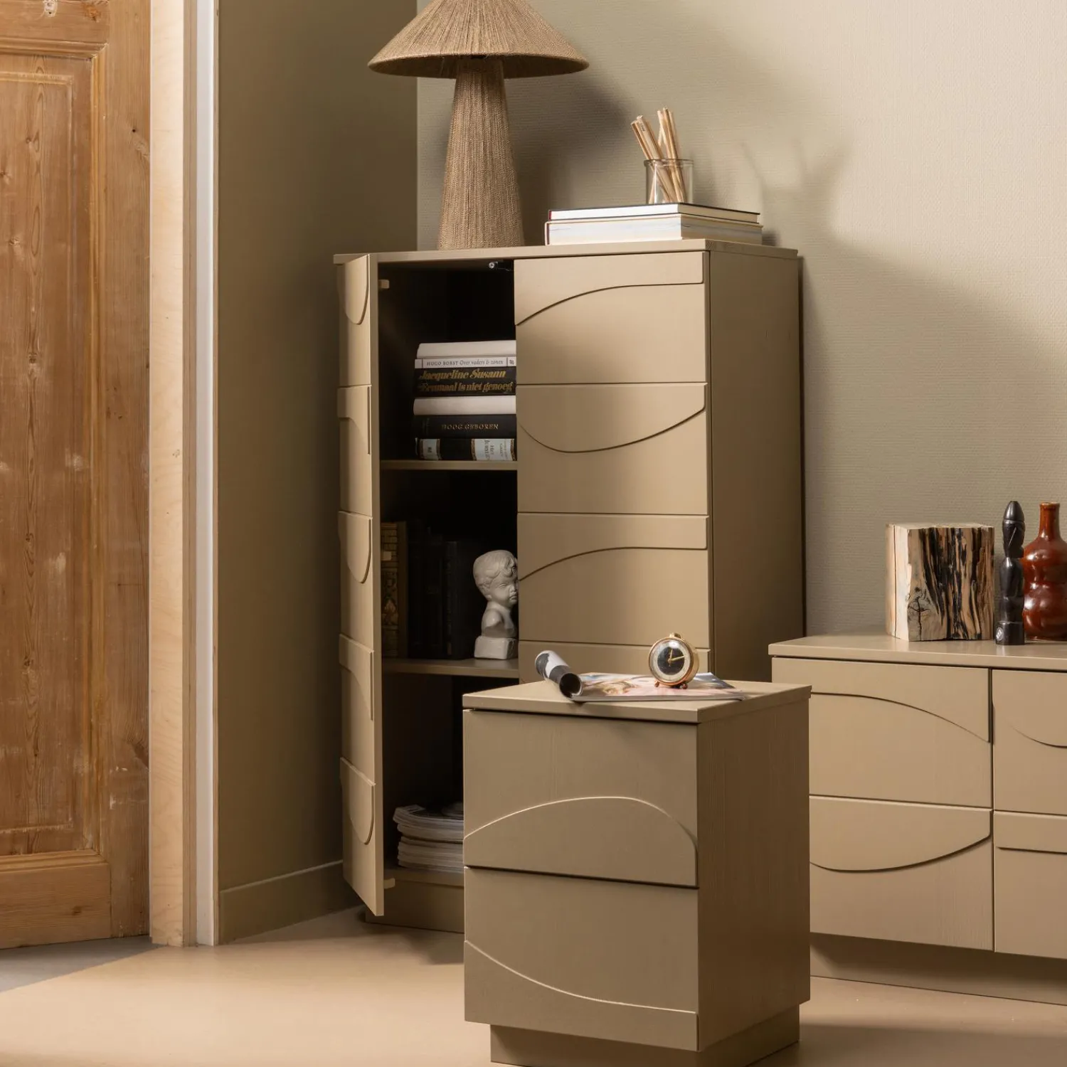 Sale WOOOD Teo kast grenen mud