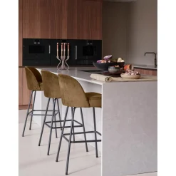 Best WOOOD Vogue barstoel 80 cm velvet Honinggeel