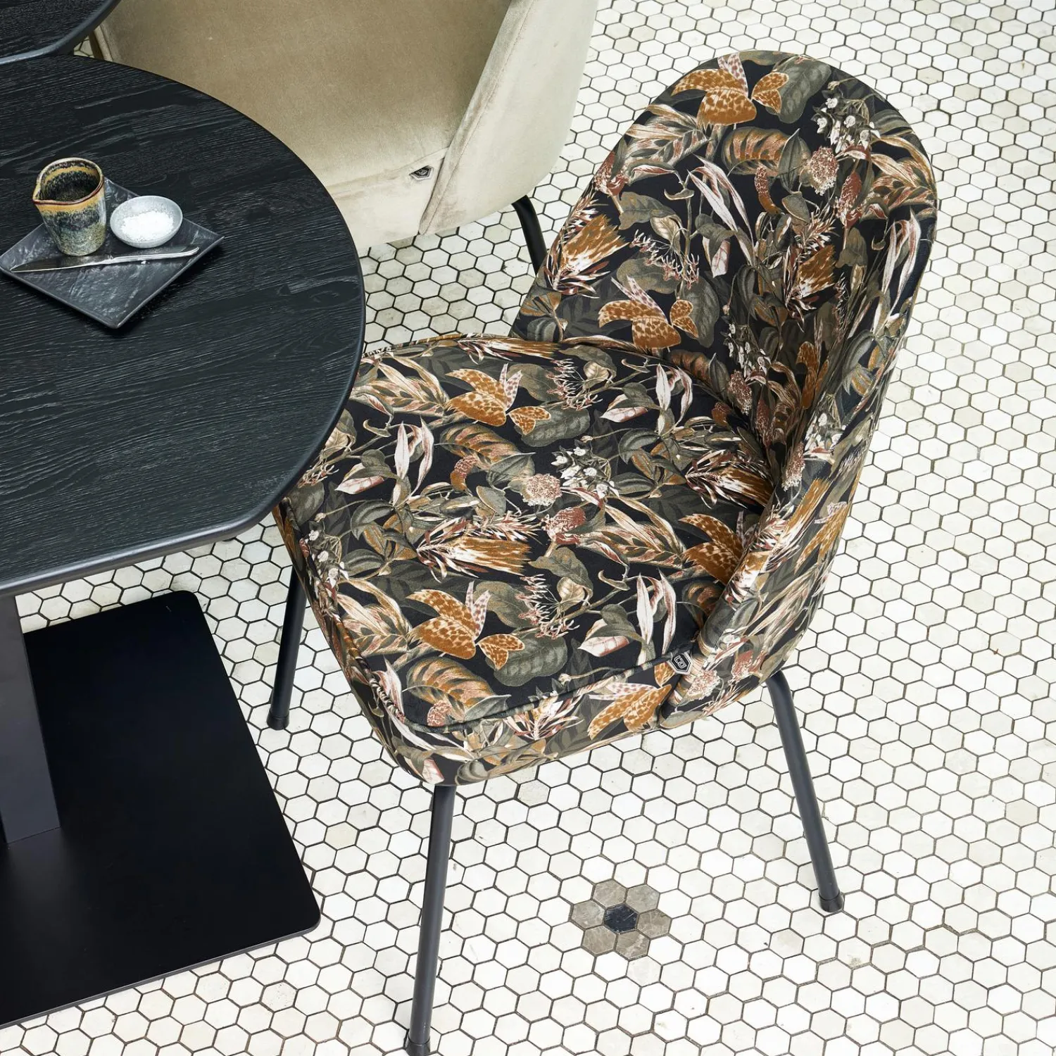 Outlet WOOOD Vogue eetkamerstoel velvet Bouquet zwart